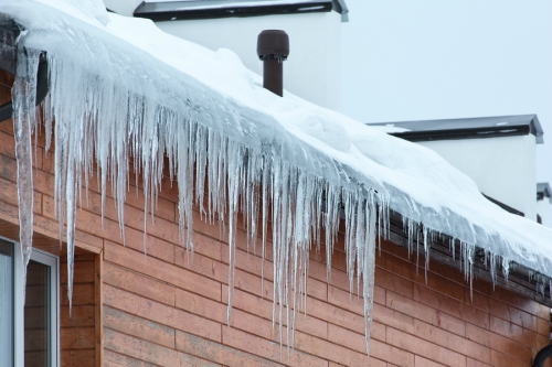 Roof line with icicles 